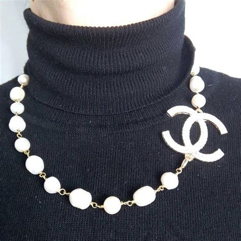 collana di chanel|Collana di Chanel .